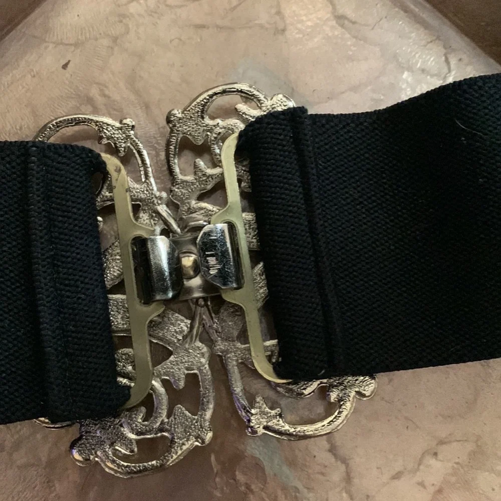 VINTAGE Gold Buckle Black Stretch Belt